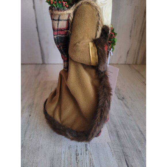 Hallmark Father Christmas Santa Claus figurine Xmas home decor - Picture 7 of 11